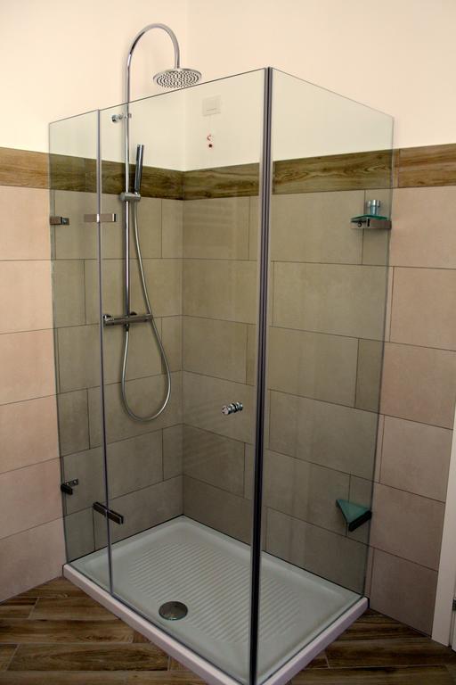 Bhl Boutique Rooms Legnano Exterior photo