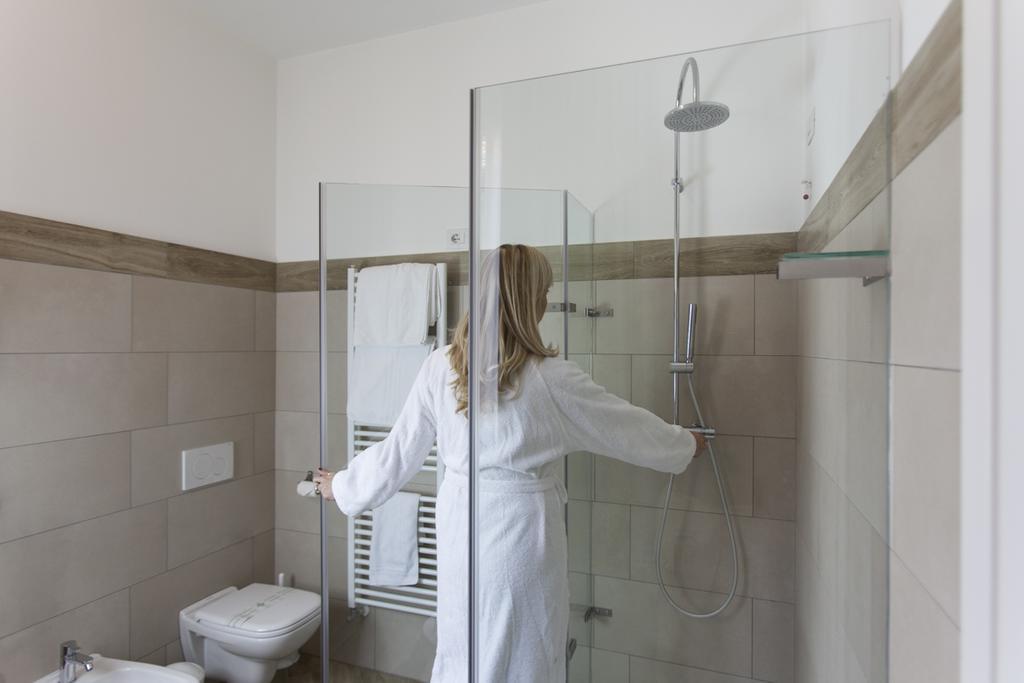 Bhl Boutique Rooms Legnano Exterior photo