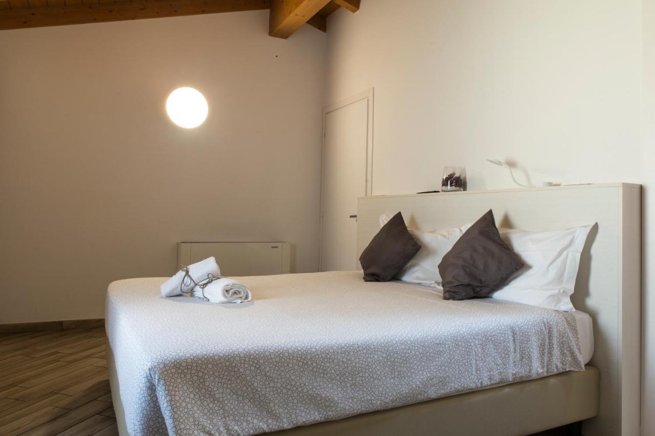 Bhl Boutique Rooms Legnano Exterior photo